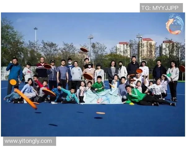 南京飞盘队比赛经验深度对比分析与其他队伍的差异与启示 南京飞盘队比赛经验深度对比分析与其他队伍的差异与启示