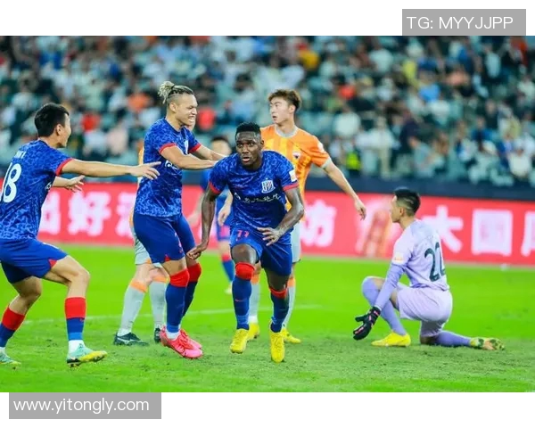 上海足球队逆袭之路揭秘世界杯预选赛背后的奋斗与荣耀 上海足球队逆袭之路揭秘世界杯预选赛背后的奋斗与荣耀