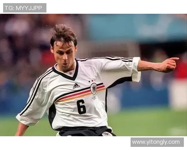 足球明星中谁是最强的传奇球员探讨与比较分析 足球明星中谁是最强的传奇球员探讨与比较分析