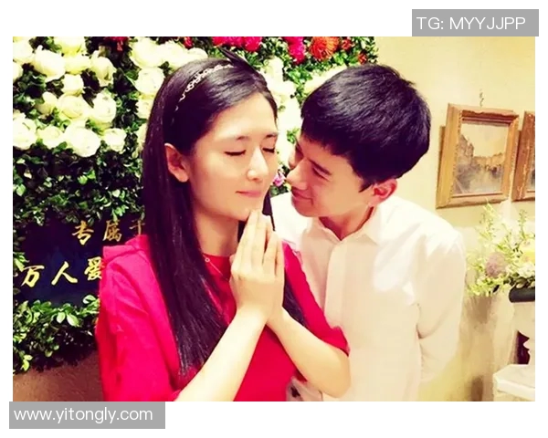 足球明星与凉山女友的浪漫故事及其背后的情感历程揭秘 足球明星与凉山女友的浪漫故事及其背后的情感历程揭秘