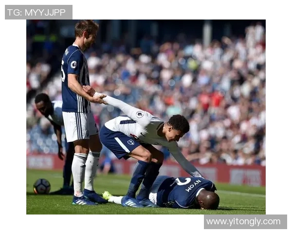 足球明星穿着旧鞋的高清图片展示与背后故事揭秘 足球明星穿着旧鞋的高清图片展示与背后故事揭秘