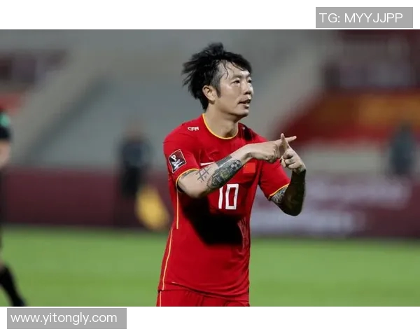 上海足球队的耐力之道:从训练到比赛的全方位解析与展望 上海足球队的耐力之道:从训练到比赛的全方位解析与展望